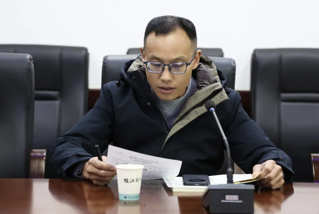 640 (1).webp (8).png 640 (1).webp (8).png